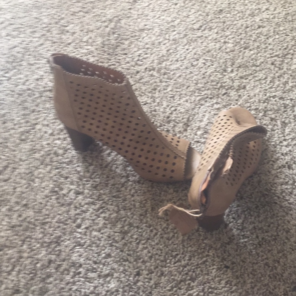 Chunky heels